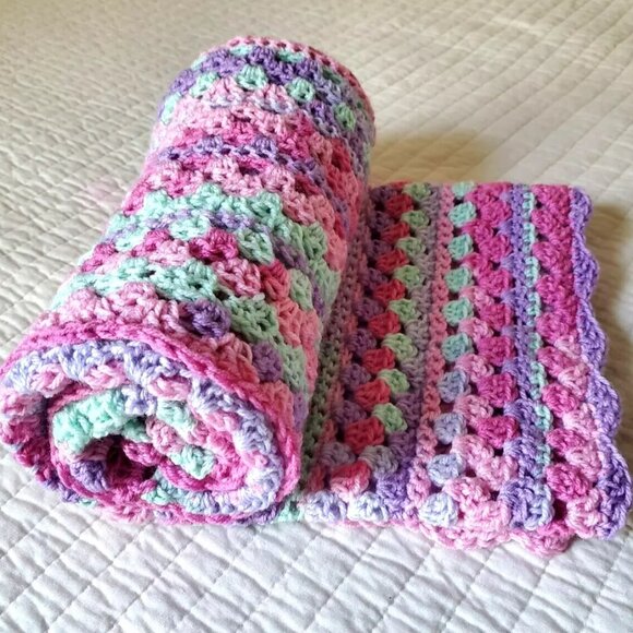 Crochet BABY BLANKET AFGHAN Granny Squares 32" x 32" Pink Girl New Gift - Picture 9 of 10